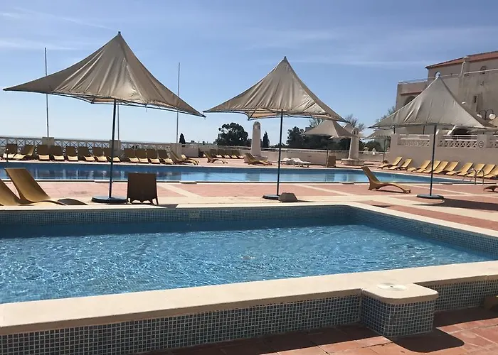 Jardim 2 Αλμπουφέιρα